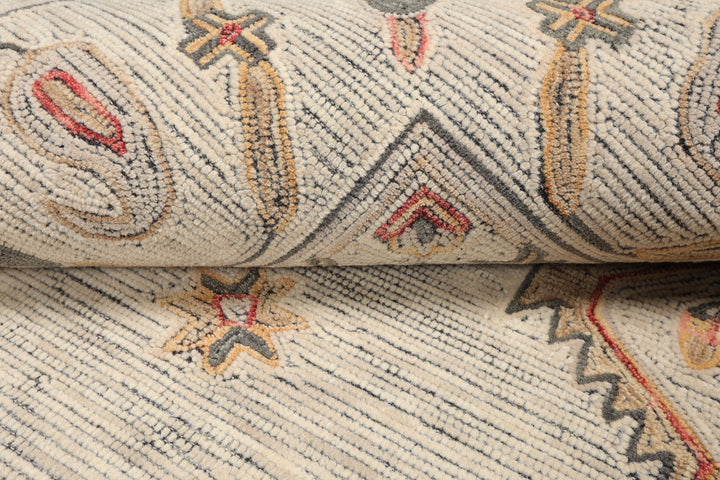 Celeste Rugs 2'x3' Ivory Hand Tufted Traditional Arts & Crafts Wool Oriental Area Rug by LoomBloom