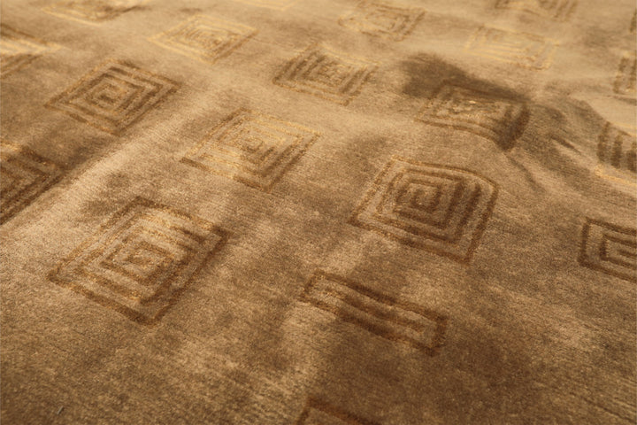 Round Tan, Gold, Color Hand Knotted Tibetan New Zealand Wool Transitional Oriental Rug