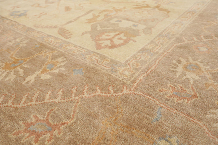 8x10 Ivory, Beige, Taupe Color Hand Knotted Oushak Wool Transitional Oriental Rug