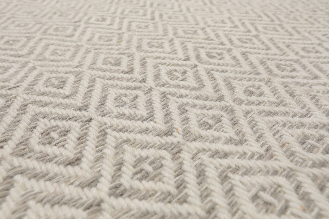 Multi Size Ivory Gray Color Hand Woven Geometric New Zealand Wool Contemporary Oriental Rug