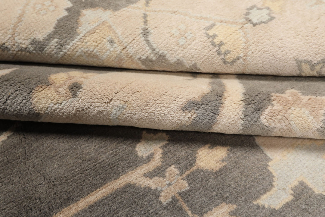 8x10 Gray, Ivory, Light Gold Color Hand Knotted Oushak Wool Traditional Oriental Rug