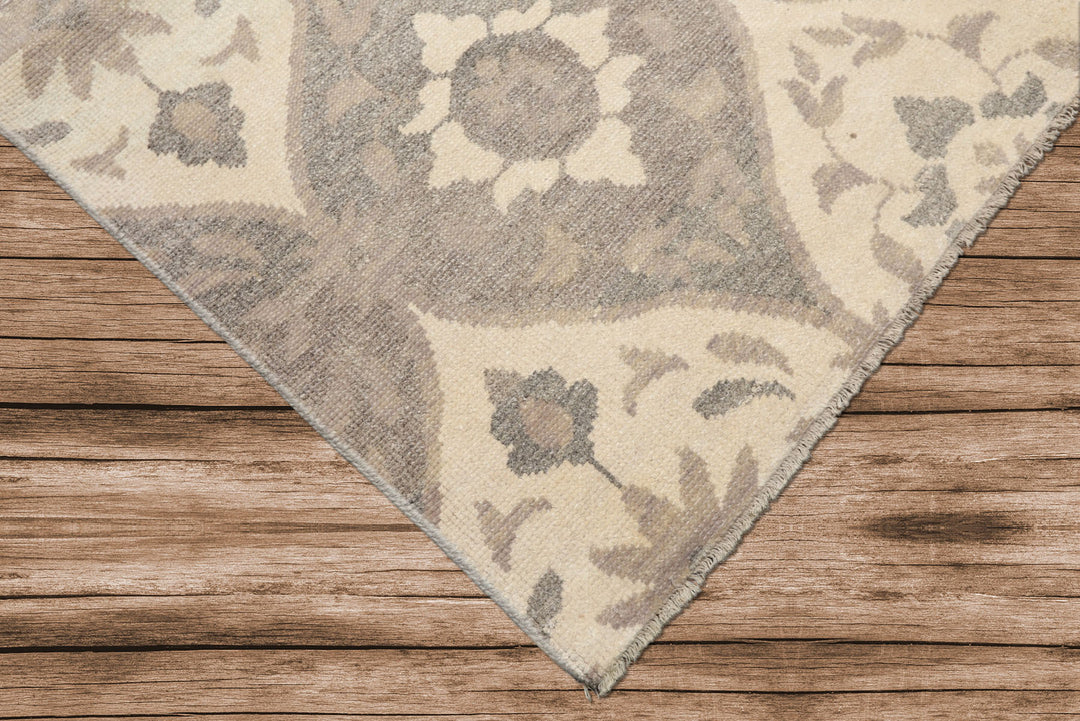 6x9 Ivory, Gray, Taupe Color Hand Knotted Oushak Wool Transitional Oriental Rug