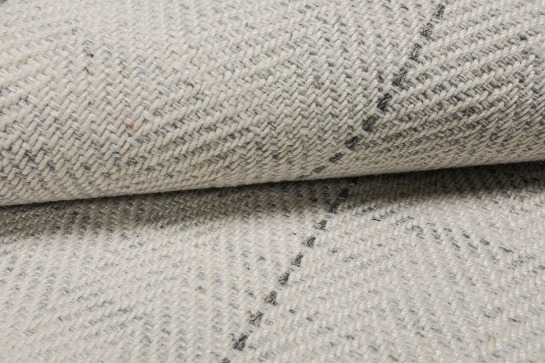 Multi Size Ivory  Gray Color Hand Loomed Flatweave Wool Modern Oriental Rug