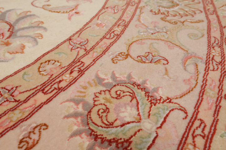 Round Ivory, Rose, Beige Color Hand Knotted Tabriz Round Wool & Silk Traditional Oriental Rug