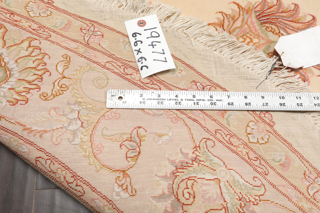 Round Ivory, Rose, Beige Color Hand Knotted Tabriz Round Wool & Silk Traditional Oriental Rug