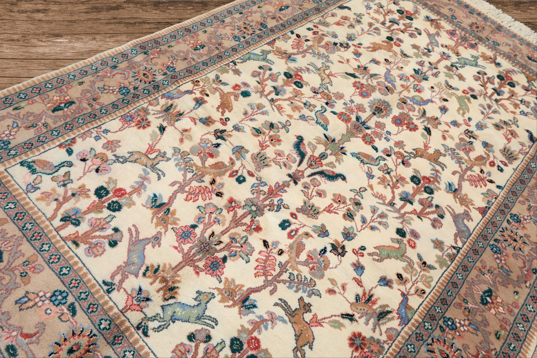 6x9 Ivory, Peach, Gray Color Hand Knotted Indo Persian Wool Traditional Oriental Rug