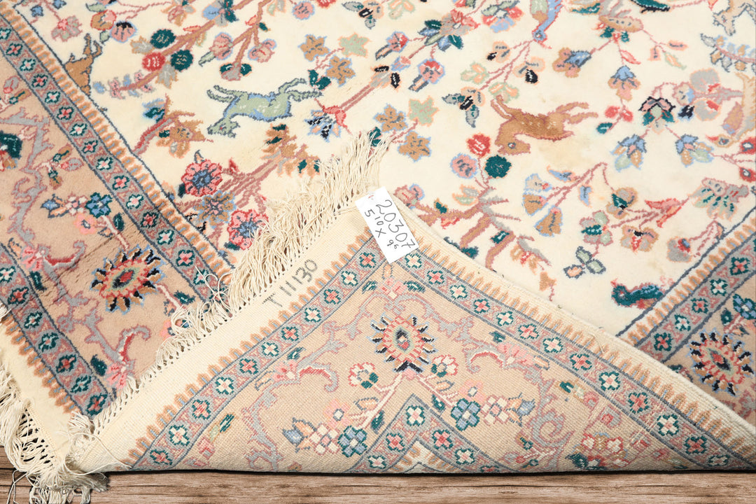 6x9 Ivory, Peach, Gray Color Hand Knotted Indo Persian Wool Traditional Oriental Rug