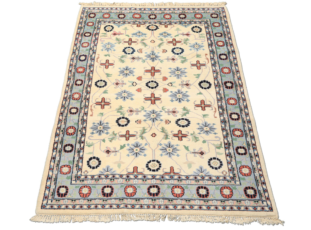 5x8 Ivory, Blue, Black Color Hand Knotted Indo Kashan Wool Traditional Oriental Rug