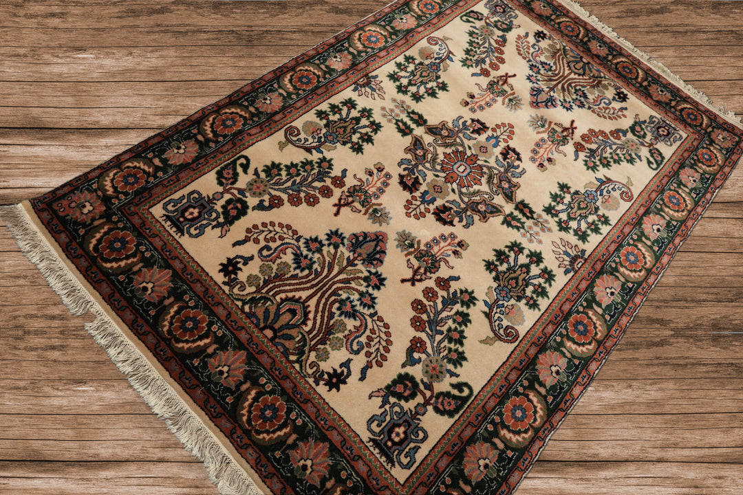 4x6 Ivory, Green, Rose Color Hand Knotted Indo Sarouk New Zealand Wool Traditional Oriental Rug