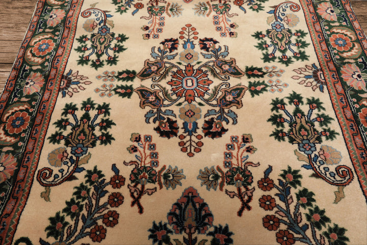 4x6 Ivory, Green, Rose Color Hand Knotted Indo Sarouk New Zealand Wool Traditional Oriental Rug