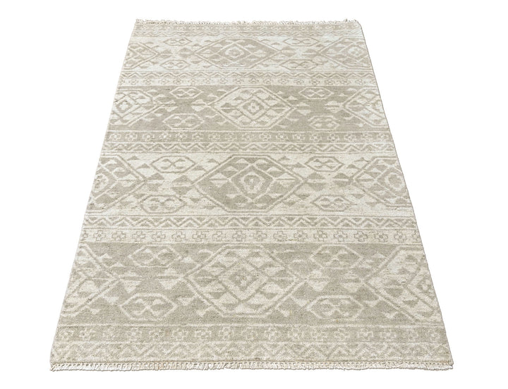 4x6 Beige, Gray, Color Hand Knotted Oushak Wool  Oriental Rug