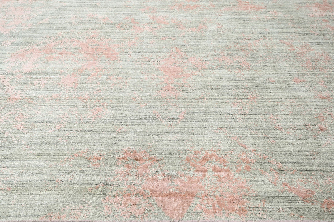 Celeste Rugs Multi Sizes Hand-Knotted Oushak Wool & Bamboo Silk Rug Gray & Blush Transitional Oriental Design