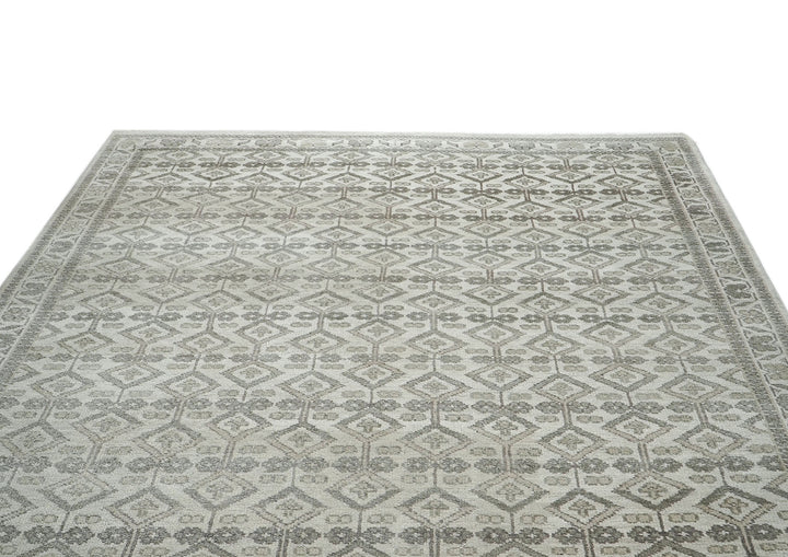 9x12 Gray, Beige, Multi Color Hand Knotted Oushak Wool Transitional Oriental Rug