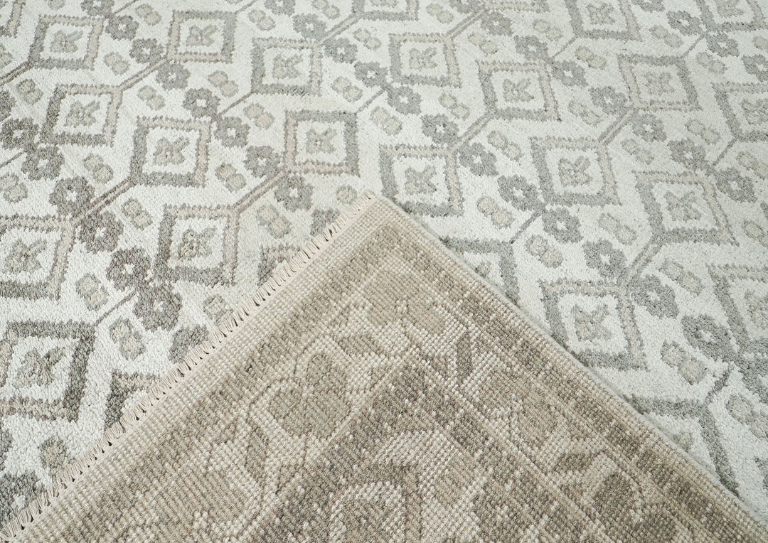 9x12 Gray, Beige, Multi Color Hand Knotted Oushak Wool Transitional Oriental Rug