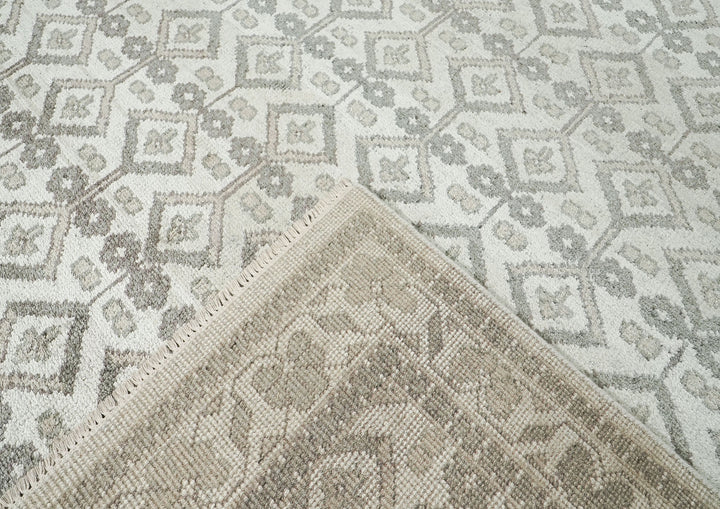 9x12 Gray, Beige, Multi Color Hand Knotted Oushak Wool Transitional Oriental Rug