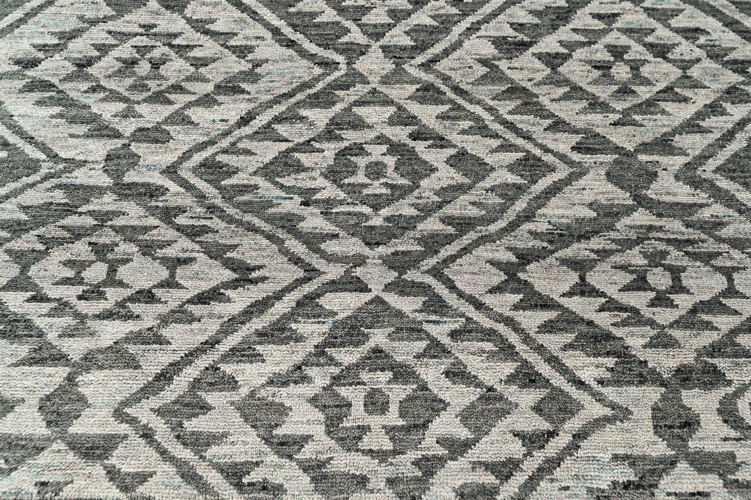 4x6 Dark Gray, Silver, Color Hand Knotted Oushak Wool  Oriental Rug