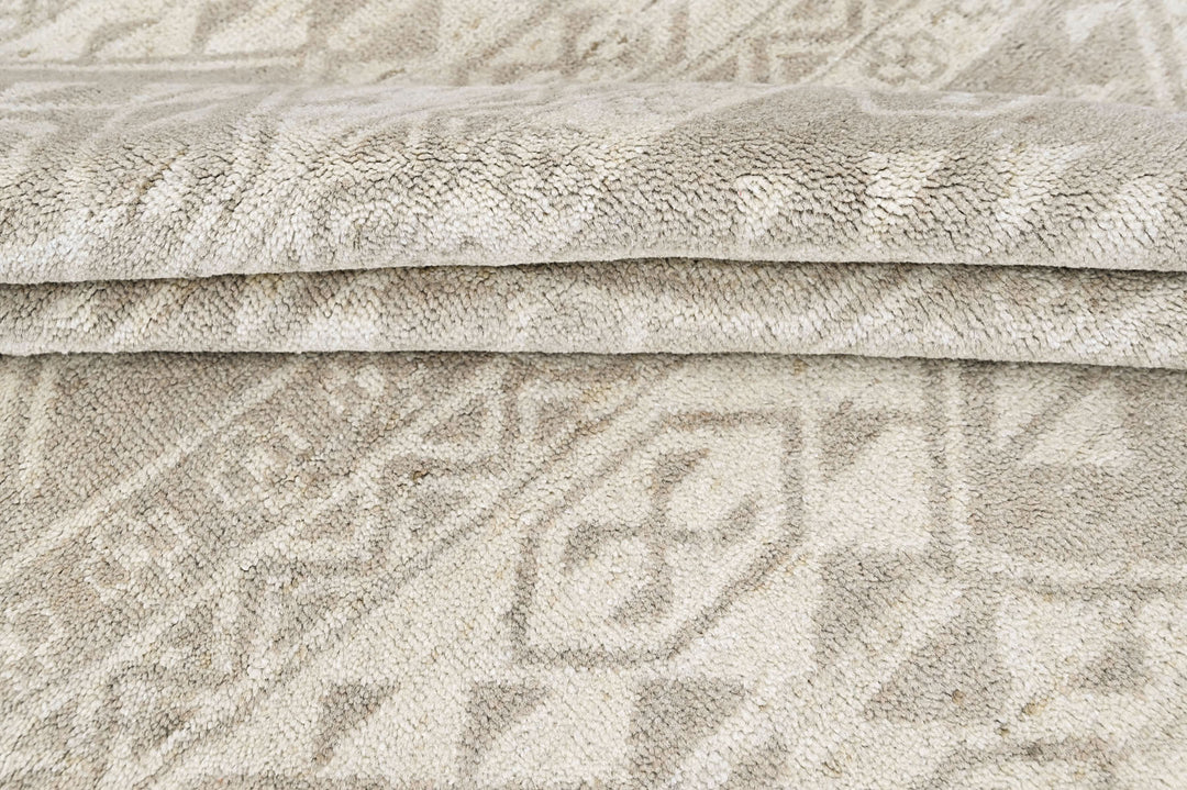 4x6 Beige, Gray, Color Hand Knotted Oushak Wool  Oriental Rug