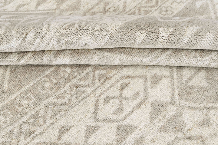 4x6 Beige, Gray, Color Hand Knotted Oushak Wool  Oriental Rug